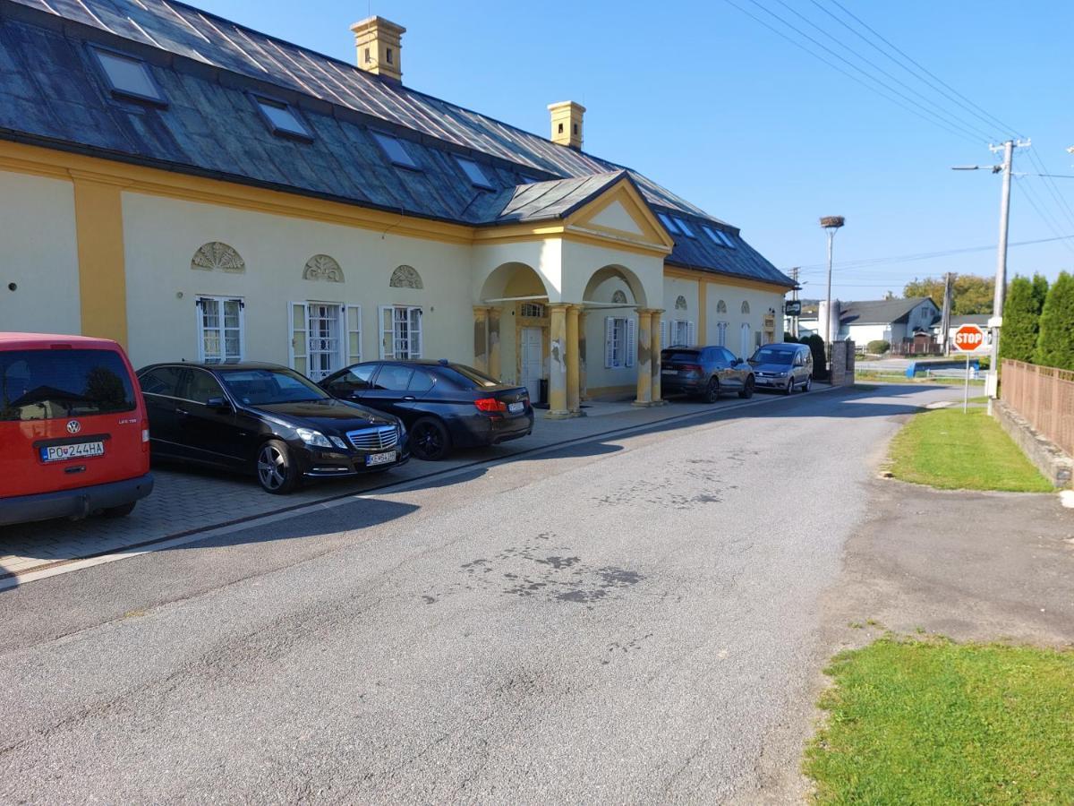 Hotel Majerovsky Kastiel Vranov nad Toplou Exteriér fotografie